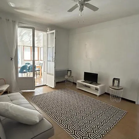 Ferienhaus Avec Piscine, 10 Couchages, Proche Plages, Terrain Clos Et Parking A - Fr-1-732-60 Elne
