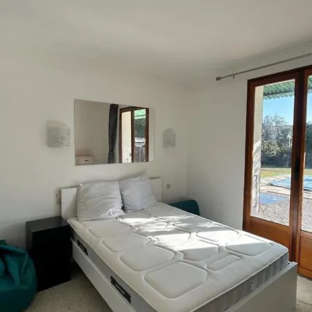 Ferienhaus Avec Piscine, 10 Couchages, Proche Plages, Terrain Clos Et Parking A - Fr-1-732-60